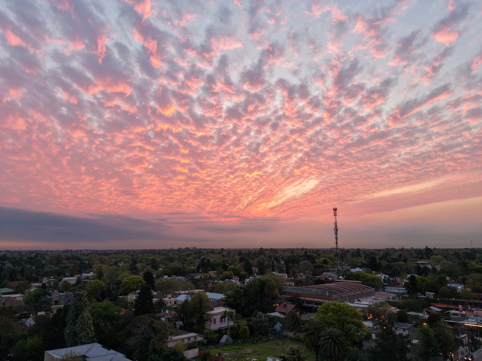 Atardecer con nubes sobre San Miguel